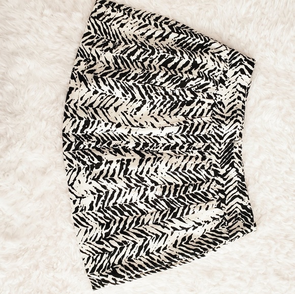 Gifted 😉Forever21 Mini Skirt - Picture 6 of 8